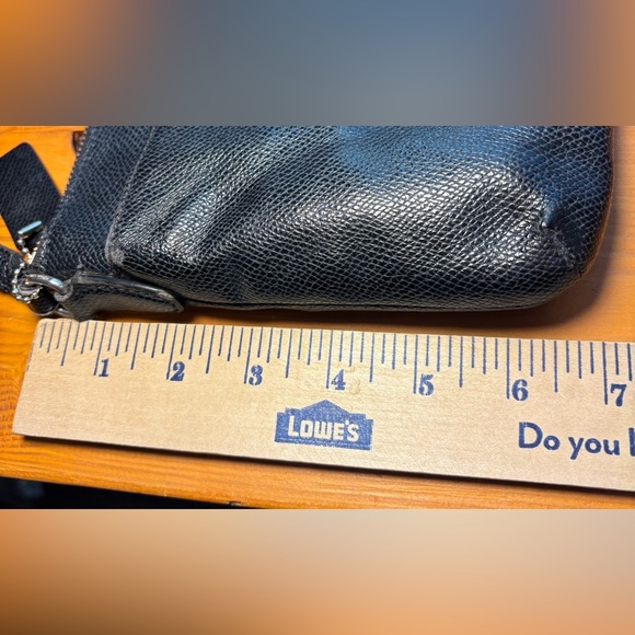 Coach East West Crossbody Elegant Cross Grain Leather - Picture 12 of 16